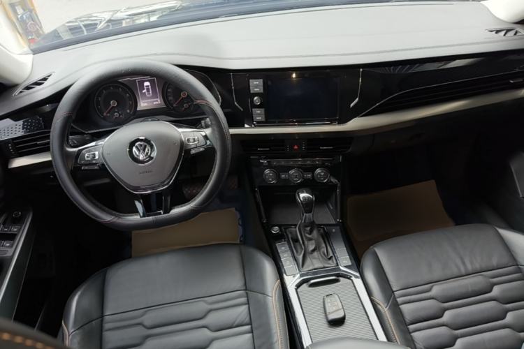 Used Volkswagen Passat 2019 330TSI Elite Edition China V Standard Center Console