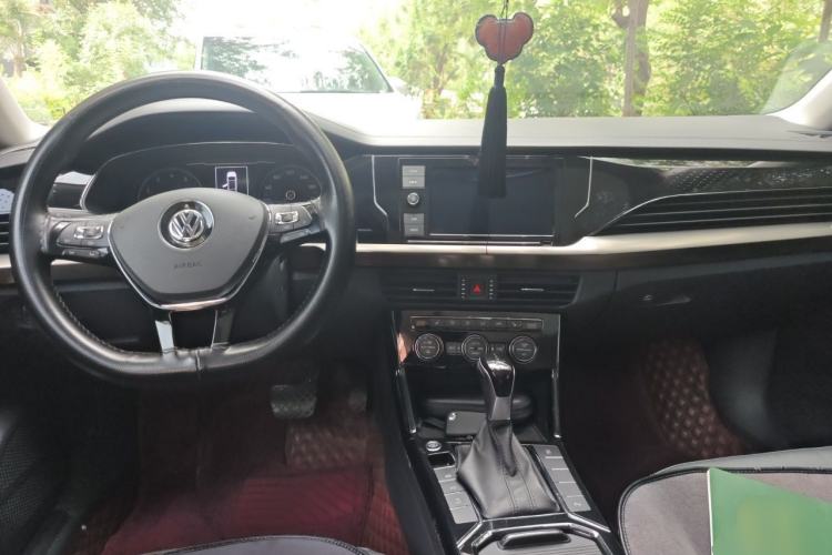 Used Volkswagen Passat 2019 330TSI Elite Edition China V Standard Center Console
