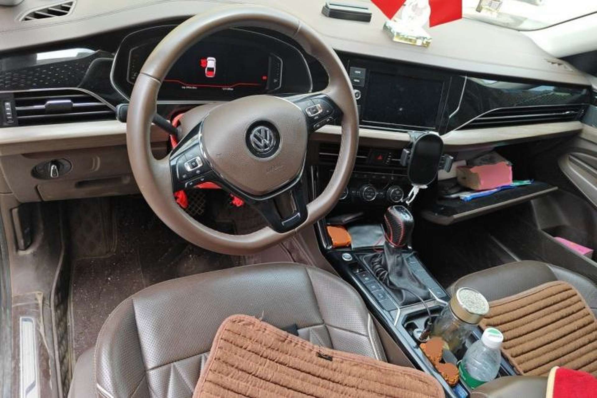 Used Volkswagen Passat 2019 330TSI Luxury Edition China VI Standard Center Console