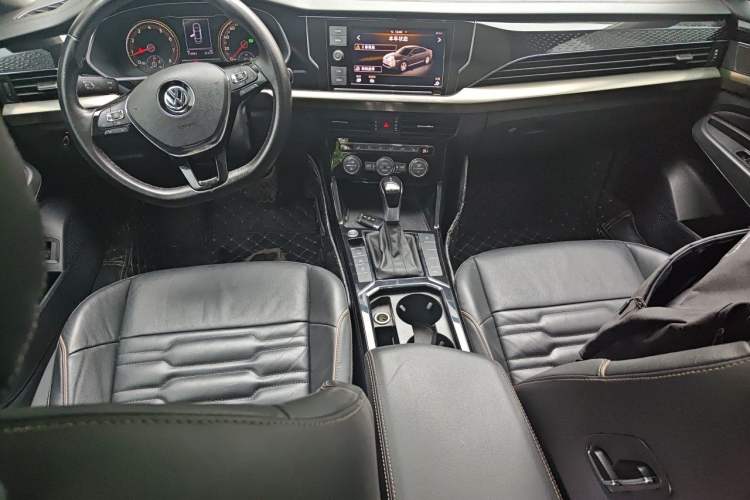 Used Volkswagen Passat 2019 330TSI Elite Edition China V Standard Center Console