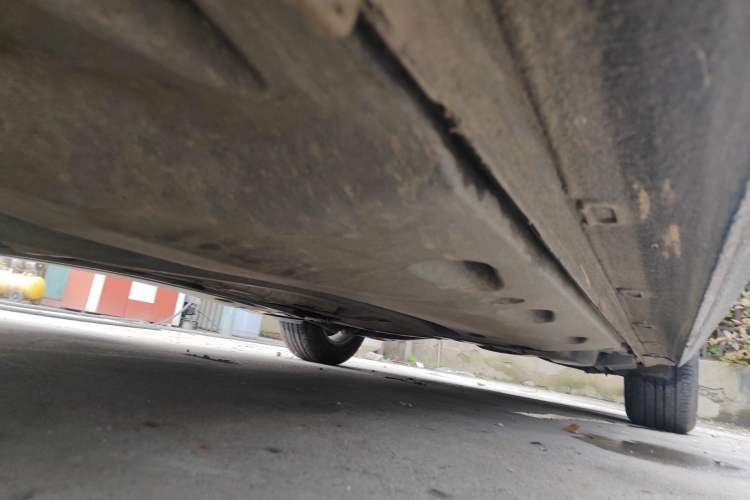 Used Volkswagen Passat  Chassis Front Left