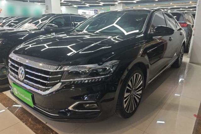 Used Volkswagen Passat 2019 330TSI Luxury Edition China VI Standard