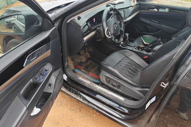 Used Volkswagen Passat 2019 330TSI Luxury Edition China V Standard Driver Seat