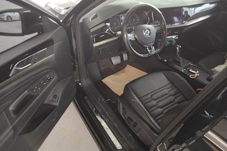 Used Volkswagen Passat 2019 330TSI Elite Edition China VI Driver Seat