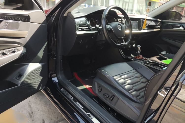 Used Volkswagen Passat 2019 330TSI Elite Edition China V Standard Driver Seat