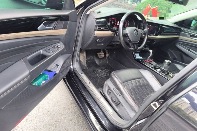 Used Volkswagen Passat 2019 330TSI Luxury Edition China VI Standard Driver Seat