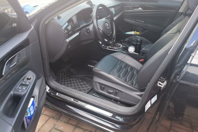 Used Volkswagen Passat 2019 330TSI Elite Edition China V Standard Driver Seat
