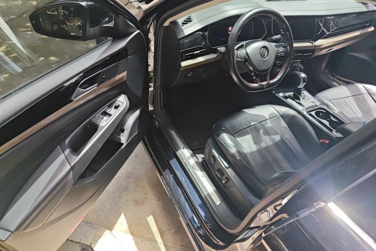 Used Volkswagen Passat 2019 330TSI Luxury Edition China VI Standard Driver Seat