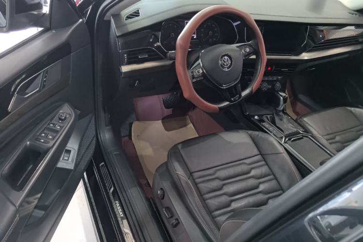 Used Volkswagen Passat 2019 330TSI Elite Edition China VI Driver Seat