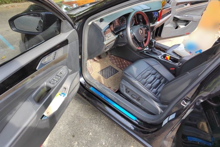 Used Volkswagen Passat 2019 330TSI Elite Edition China VI Driver Seat