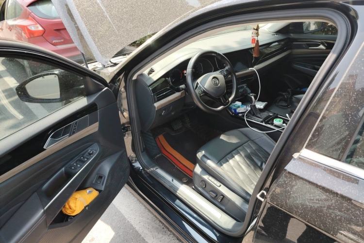 Used Volkswagen Passat 2019 330TSI Luxury Edition China V Standard Driver Seat
