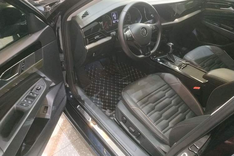 Used Volkswagen Passat 2019 330TSI Elite Edition China VI Driver Seat