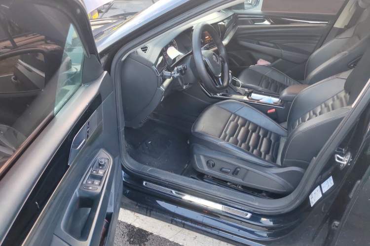 Used Volkswagen Passat 2019 330TSI Elite Edition China V Standard Driver Seat