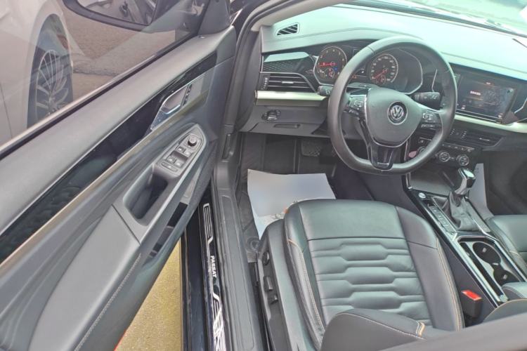 Used Volkswagen Passat 2019 330TSI Elite Edition China VI Driver Seat