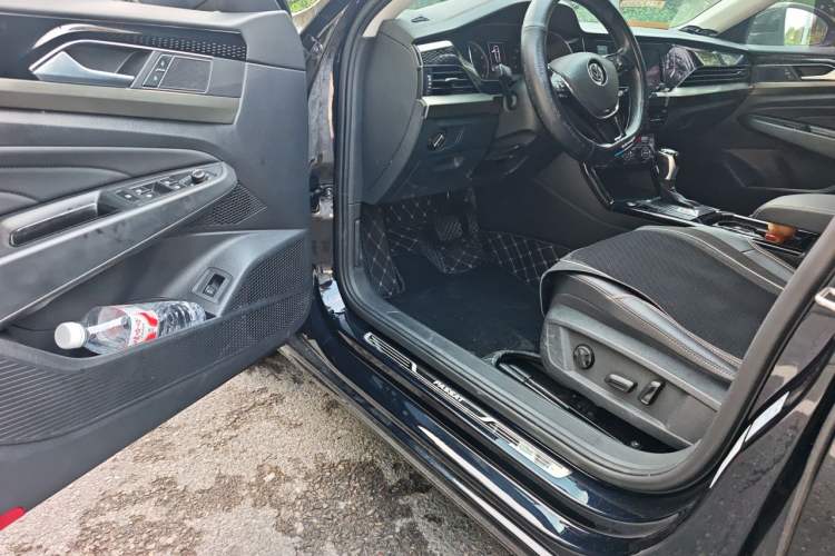 Used Volkswagen Passat 2019 330TSI Elite Edition China V Standard Driver Seat