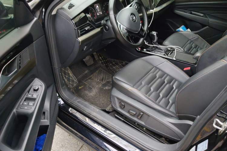 Used Volkswagen Passat 2019 330TSI Elite Edition China V Standard Driver Seat