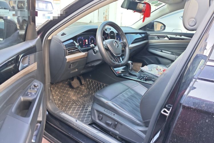 Used Volkswagen Passat 2019 330TSI Luxury Edition China VI Standard Driver Seat