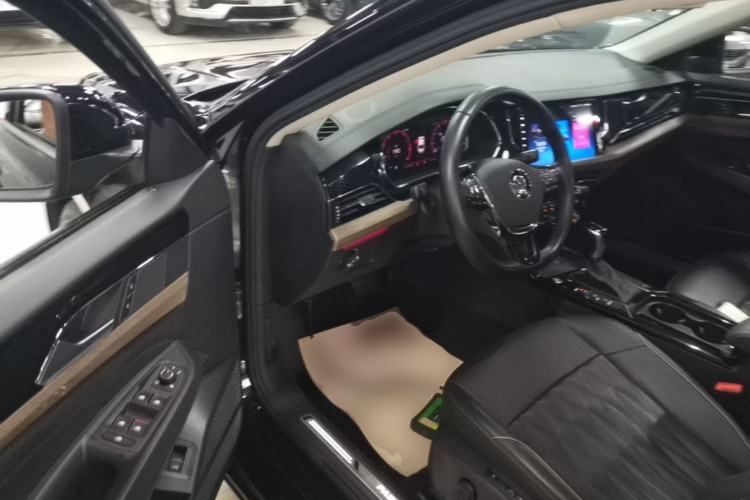 Used Volkswagen Passat 2019 380TSI Luxury Edition China VI Standard Driver Seat