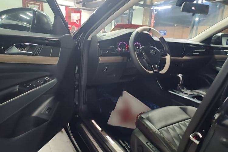 Used Volkswagen Passat 2019 330TSI Luxury Edition China VI Standard Driver Seat