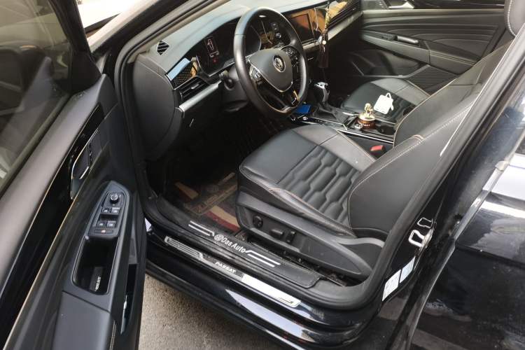 Used Volkswagen Passat 2019 330TSI Elite Edition China V Standard Driver Seat
