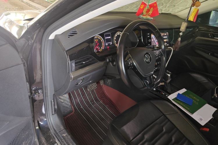 Used Volkswagen Passat 2019 330TSI Elite Edition China VI Driver Seat