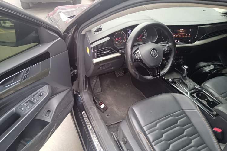 Used Volkswagen Passat 2019 330TSI Elite Edition China V Standard Driver Seat