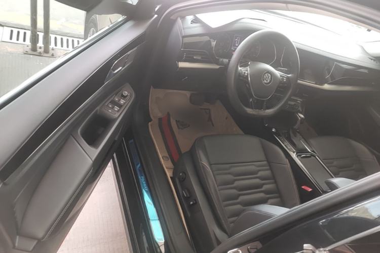 Used Volkswagen Passat 2019 330TSI Elite Edition China VI Driver Seat