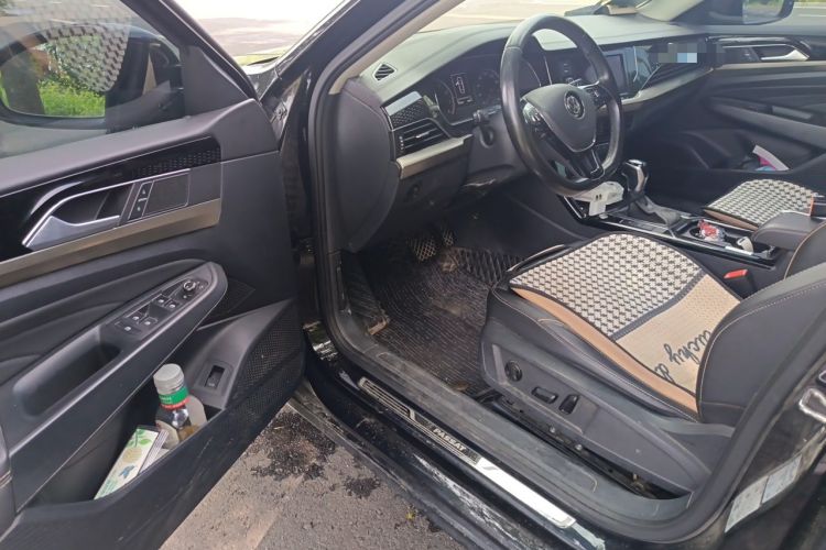 Used Volkswagen Passat 2019 330TSI Elite Edition China VI Driver Seat