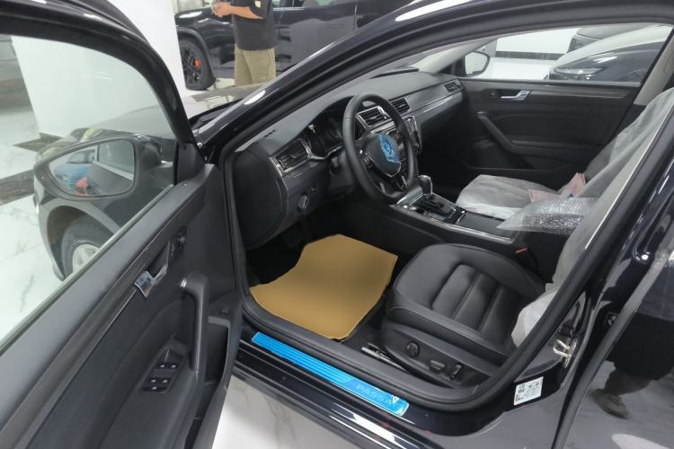 Used Volkswagen Passat 2019 330TSI Elite Edition China V Standard Driver Seat
