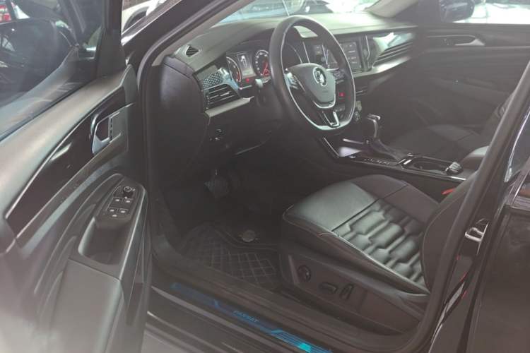 Used Volkswagen Passat 2019 330TSI Elite Edition China V Standard Driver Seat