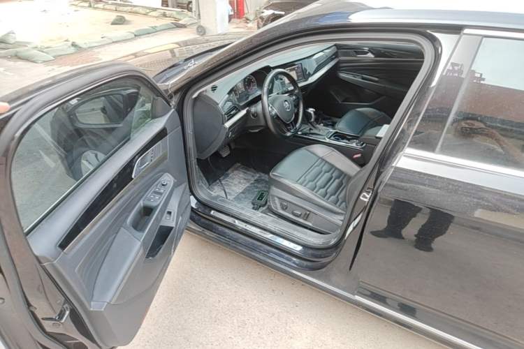 Used Volkswagen Passat 2019 330TSI Elite Edition China V Standard Driver Seat