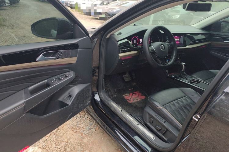 Used Volkswagen Passat 2019 330TSI Luxury Edition China V Standard Driver Seat