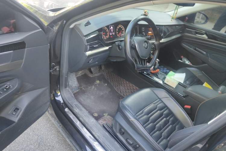 Used Volkswagen Passat 2019 330TSI Elite Edition China V Standard Driver Seat