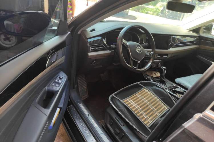 Used Volkswagen Passat 2019 330TSI Prestige Edition China V Standard Driver Seat