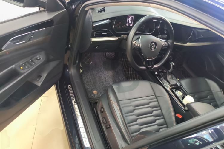 Used Volkswagen Passat 2019 330TSI Elite Edition China VI Driver Seat