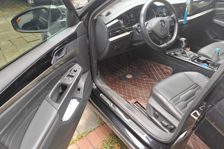 Used Volkswagen Passat 2019 330TSI Elite Edition China VI Driver Seat