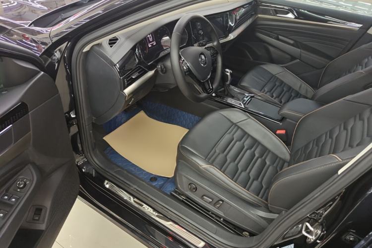 Used Volkswagen Passat 2019 330TSI Elite Edition China V Standard Driver Seat