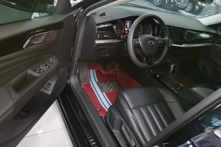 Used Volkswagen Passat 2019 280TSI Business Edition China VI Driver Seat