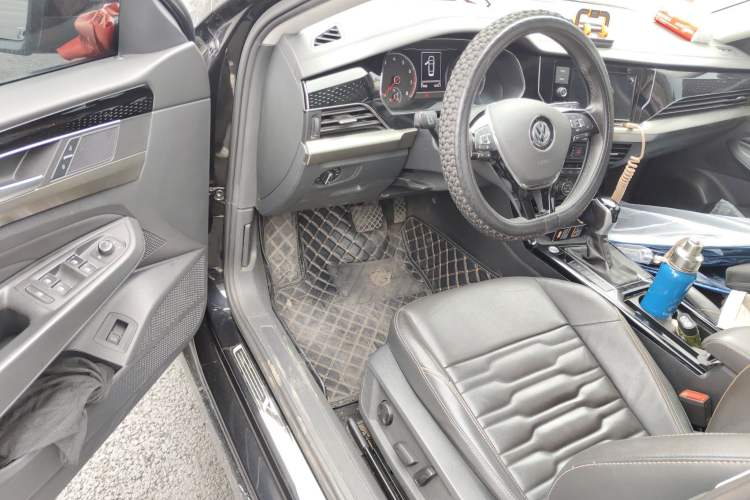 Used Volkswagen Passat 2019 330TSI Elite Edition China VI Driver Seat