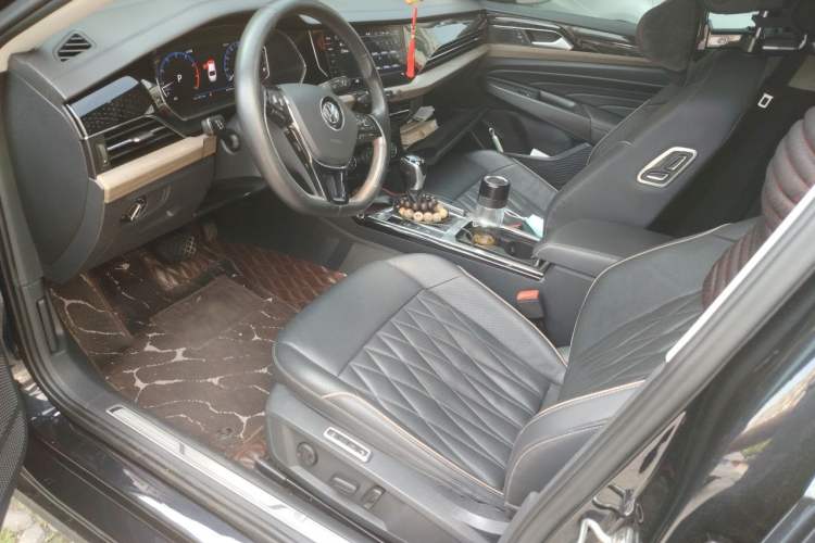 Used Volkswagen Passat 2019 380TSI Prestige Edition China VI Standard Driver Seat