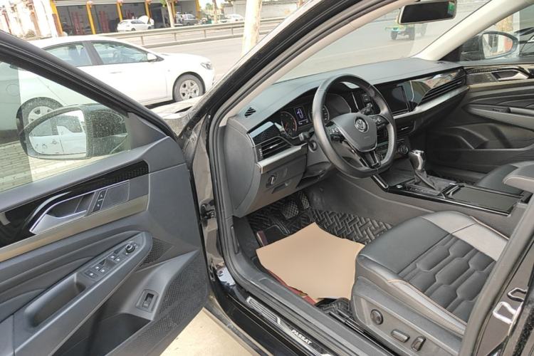 Used Volkswagen Passat 2019 330TSI Elite Edition China VI Driver Seat