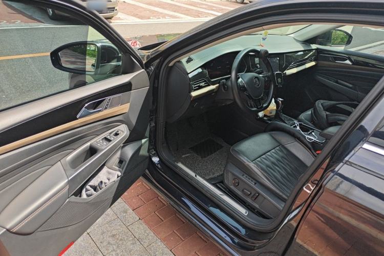 Used Volkswagen Passat 2019 380TSI Luxury Edition China VI Standard Driver Seat