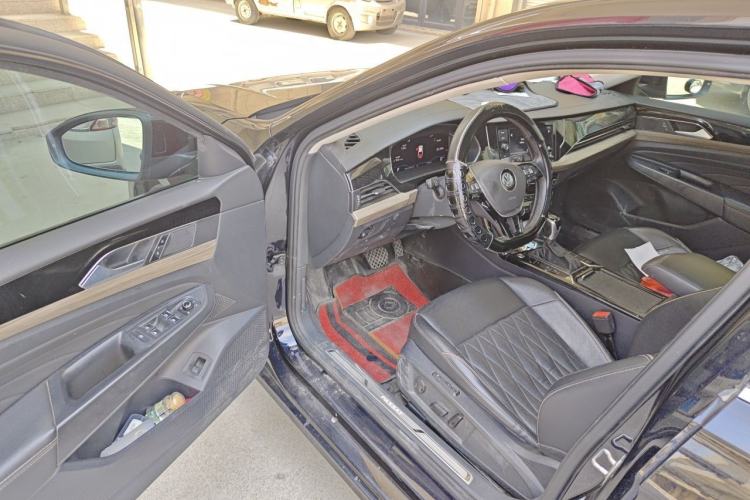 Used Volkswagen Passat 2019 330TSI Luxury Edition China V Standard Driver Seat