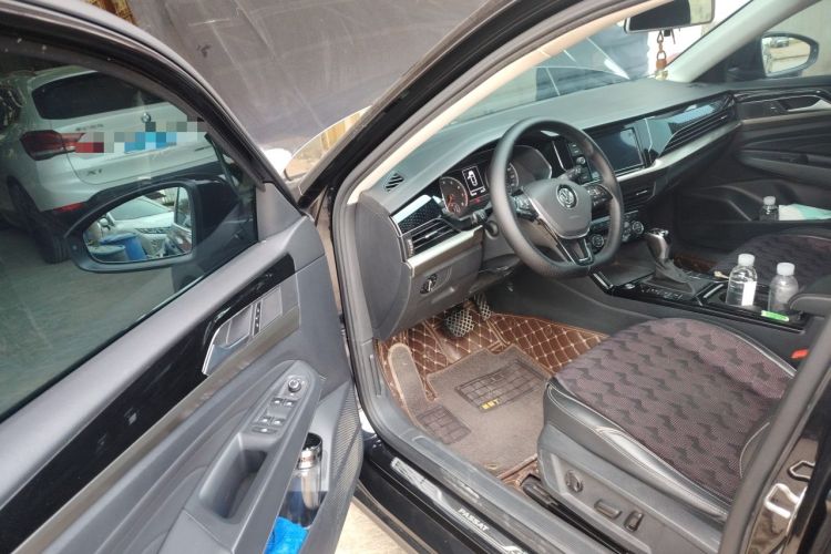Used Volkswagen Passat 2019 330TSI Elite Edition China VI Driver Seat