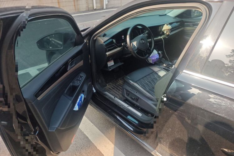 Used Volkswagen Passat 2019 330TSI Luxury Edition China VI Standard Driver Seat