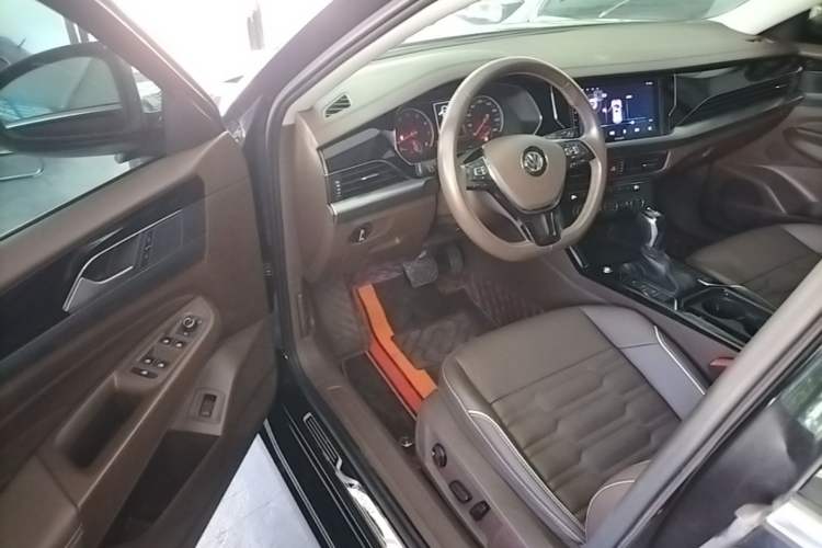 Used Volkswagen Passat 2019 330TSI Elite Edition China VI Driver Seat