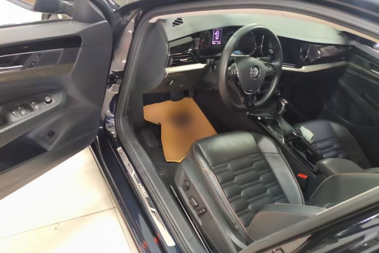 Used Volkswagen Passat 2019 330TSI Elite Edition China VI Driver Seat