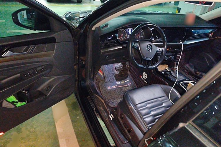 Used Volkswagen Passat 2019 330TSI Elite Edition China VI Driver Seat