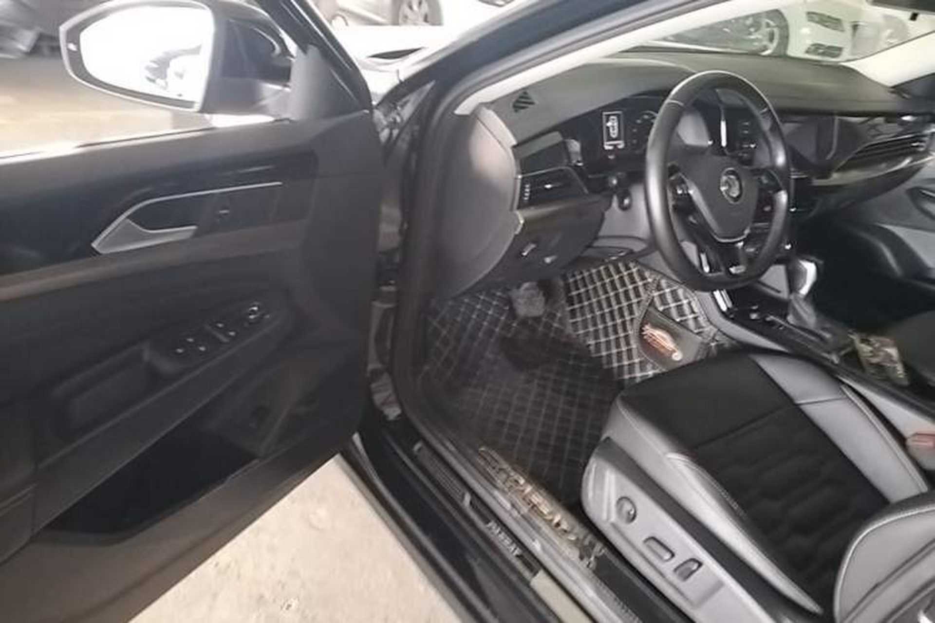 Used Volkswagen Passat 2019 330TSI Elite Edition China VI Driver Seat