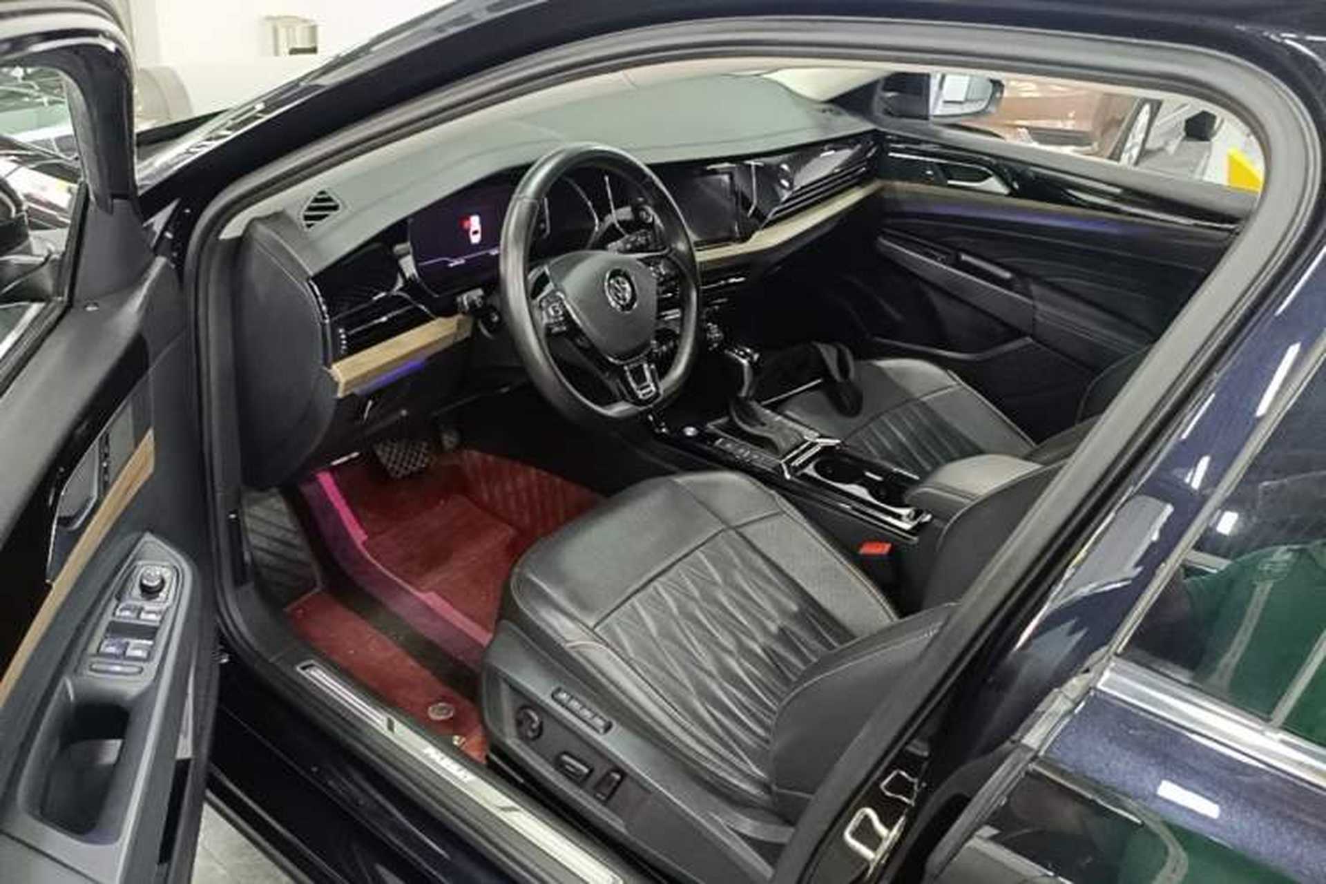 Used Volkswagen Passat 2019 330TSI Luxury Edition China VI Standard Driver Seat